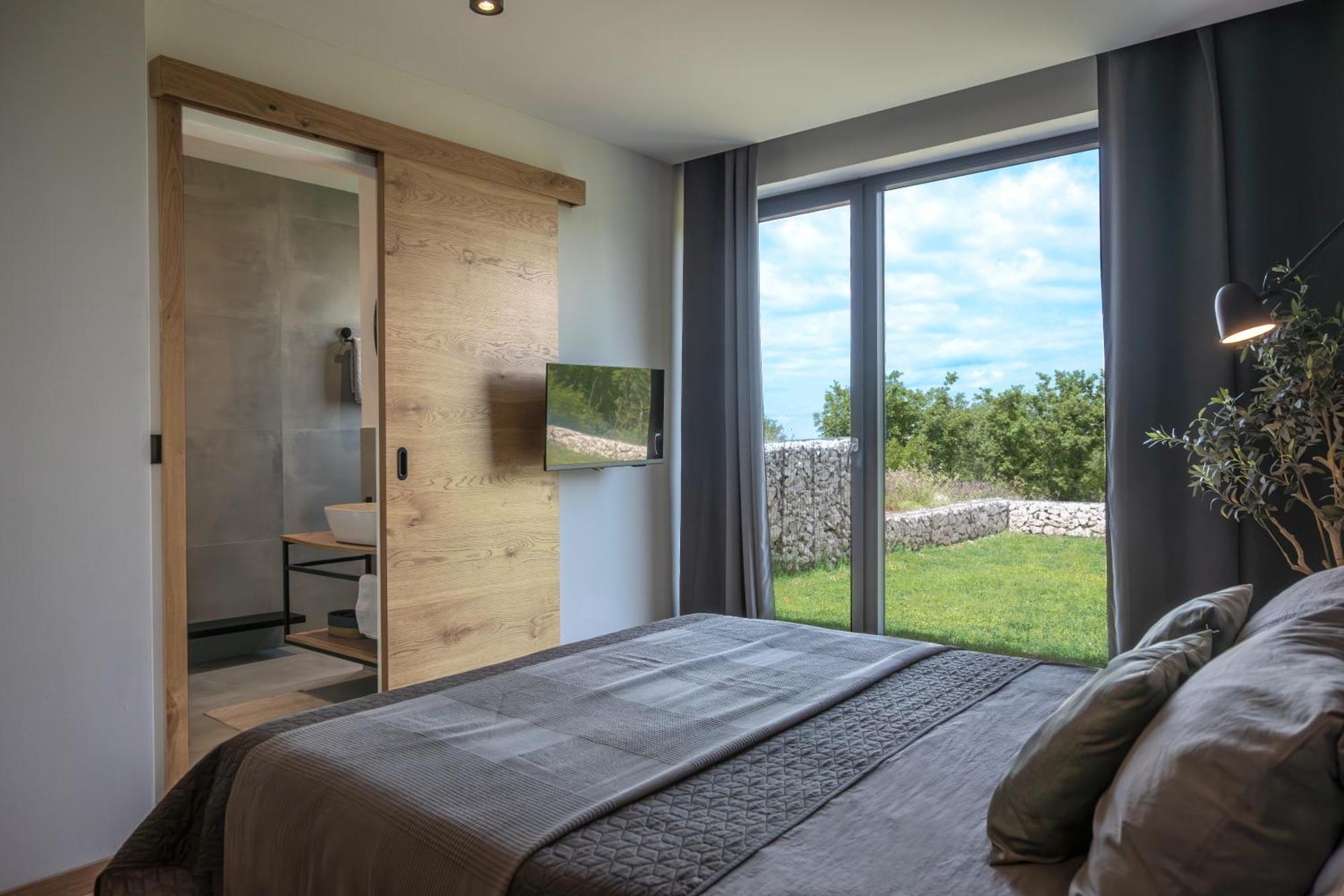 Villa Tonka With Jacuzzi Sauna And Private Pool Лабин Екстериор снимка